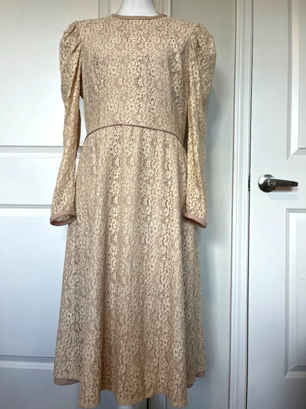 Vtg Custom Beige Lace Dress With Puff Sleeves & Bow Back Detail Grannycore USA